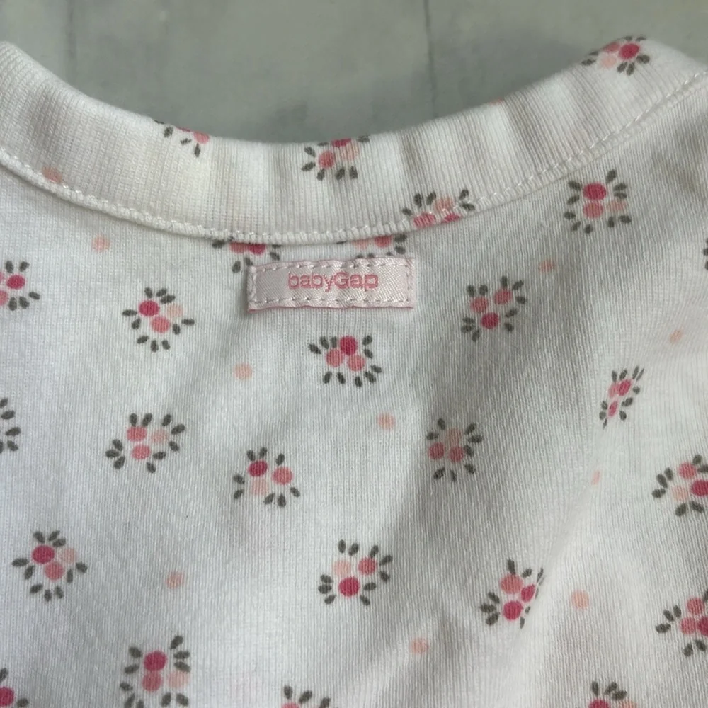 Baby Gap 2-Piece Kimono Style Floral Footed PJ Set